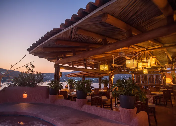 La Casa Que Canta (Adults Only)