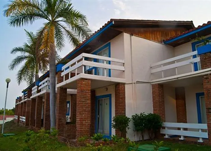 Qualton Club Ixtapa All Inclusive